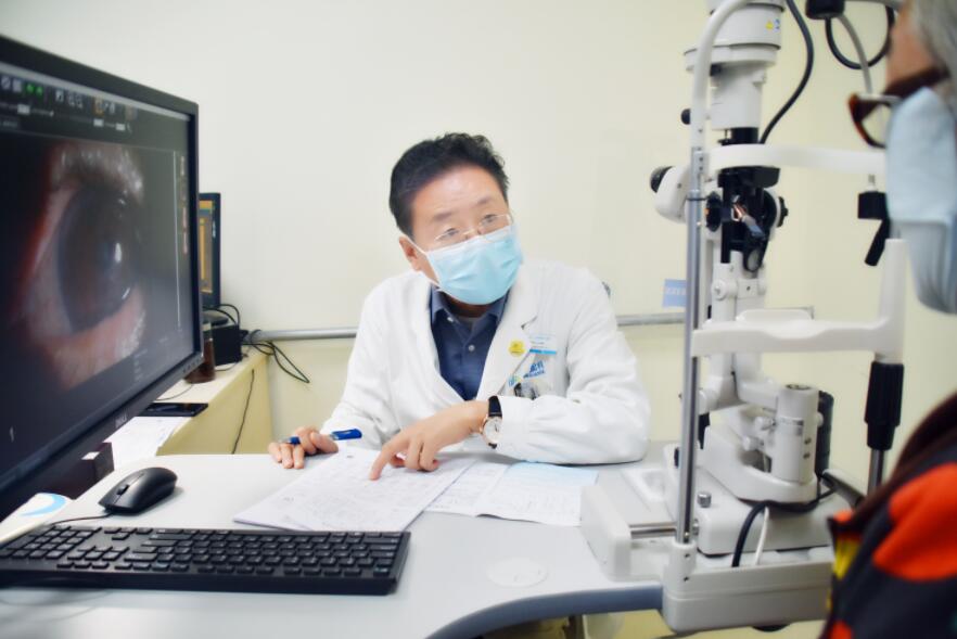 得了白內(nèi)障必須做手術(shù)才能好嗎？